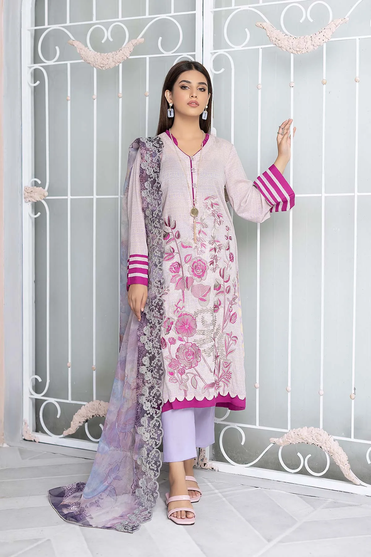 3-Pc Unstitched Embroidered Lawn Suit With Chiffon Dupatta CCS22-60