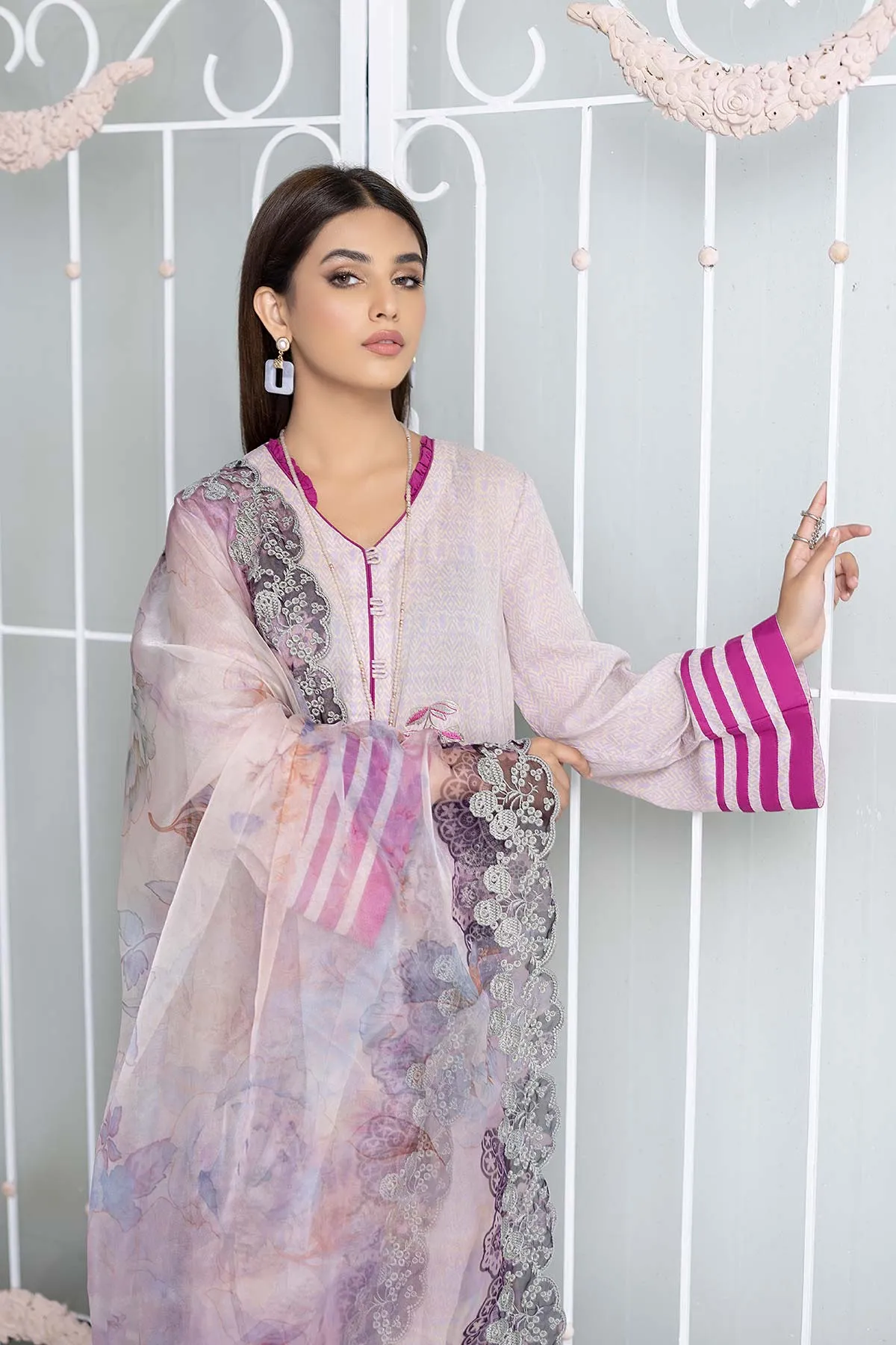 3-Pc Unstitched Embroidered Lawn Suit With Chiffon Dupatta CCS22-60