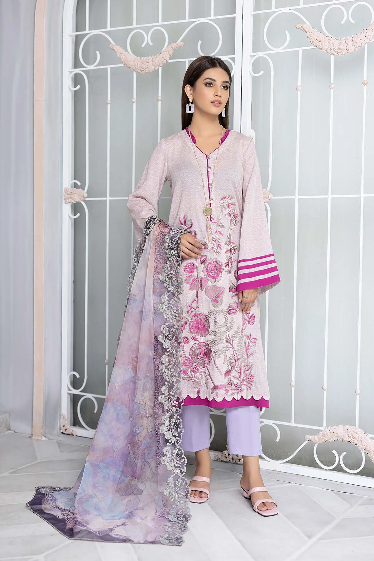 3-Pc Unstitched Embroidered Lawn Suit With Chiffon Dupatta CCS22-60