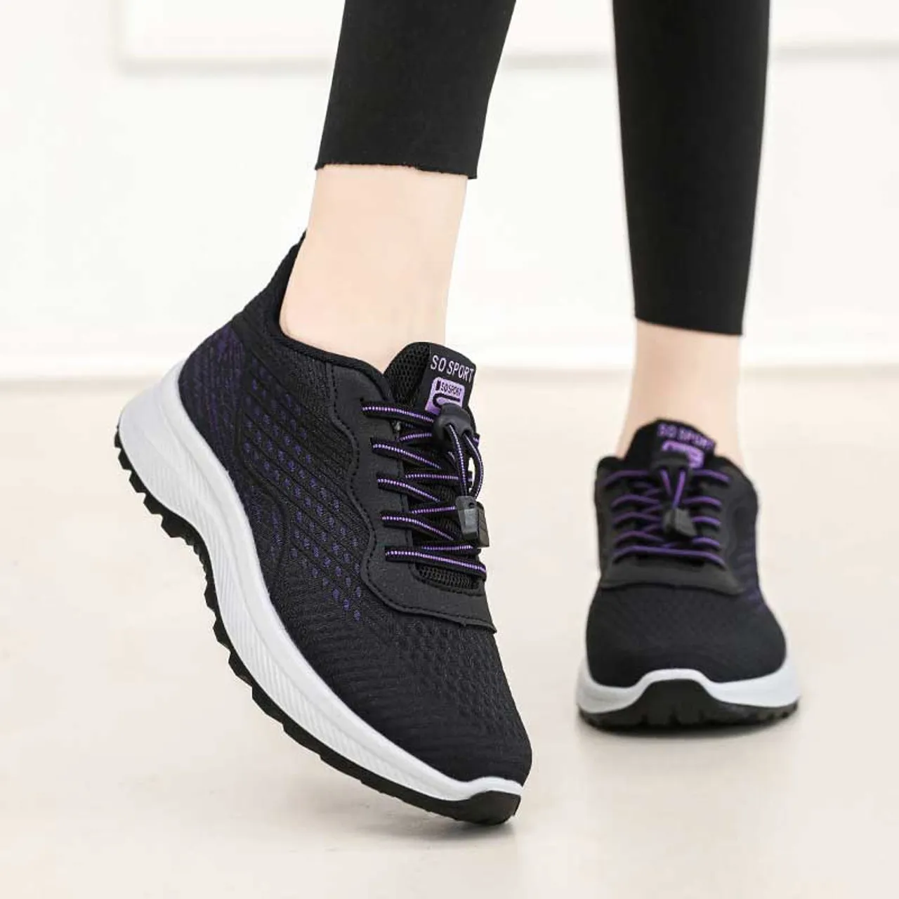 Black prismatic texture pattern casual shoe sneaker