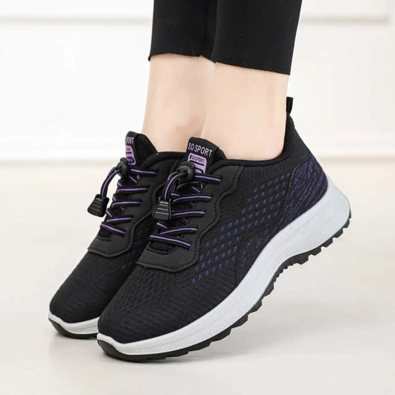 Black prismatic texture pattern casual shoe sneaker