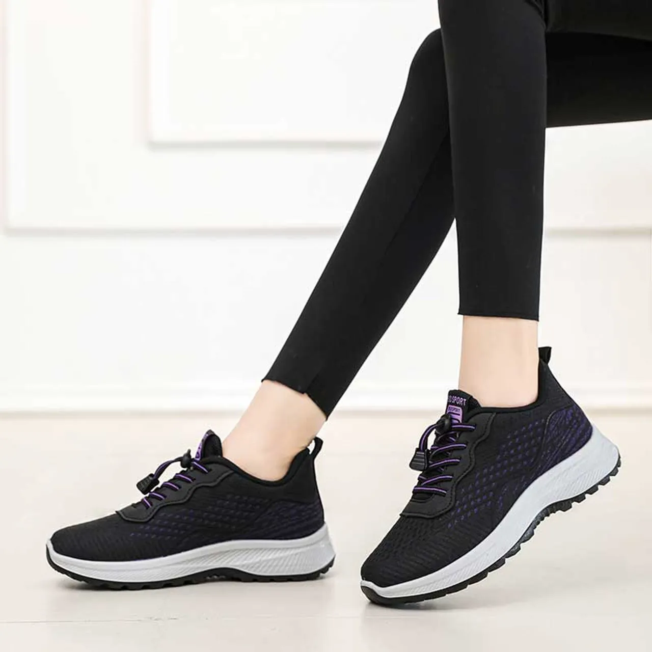 Black prismatic texture pattern casual shoe sneaker