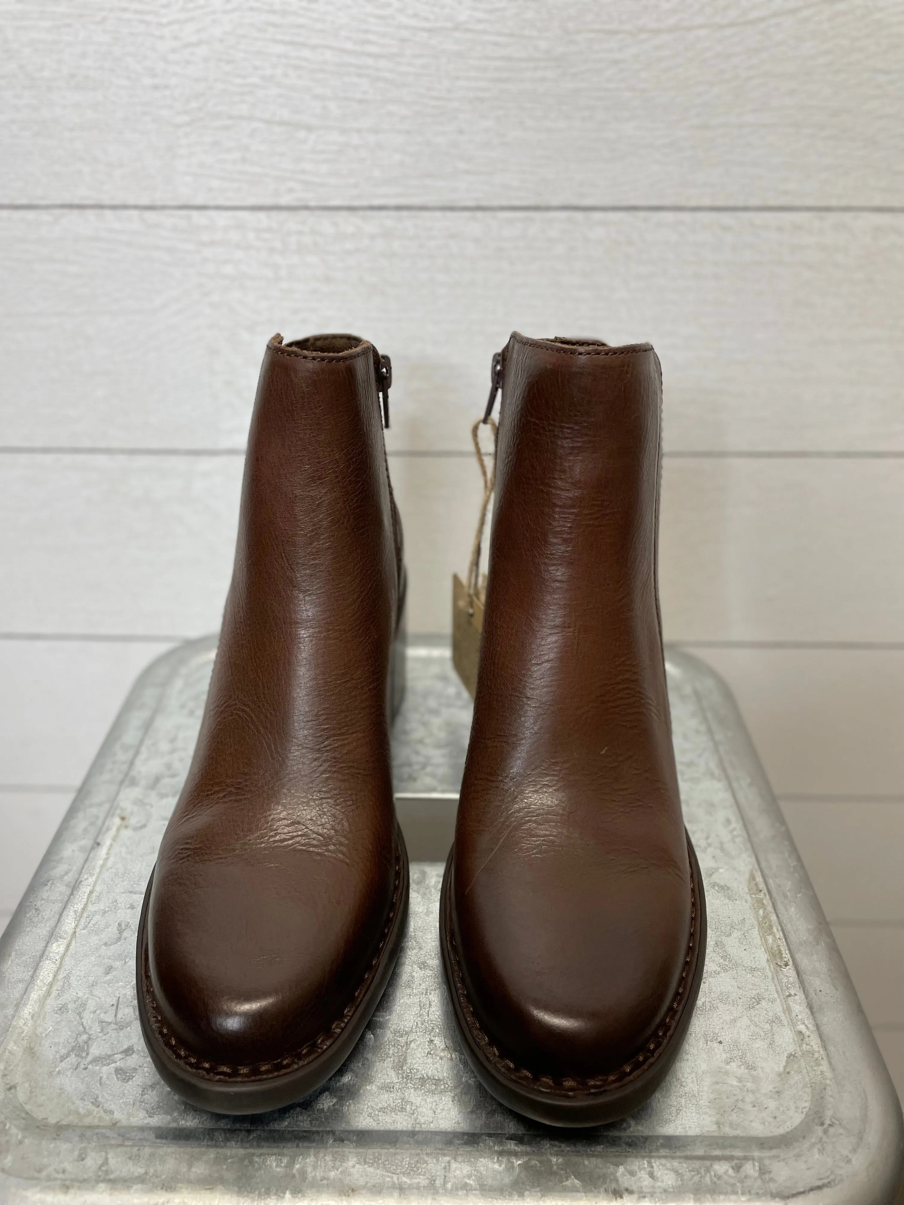 BORN | HENNI BOOT | BROWN