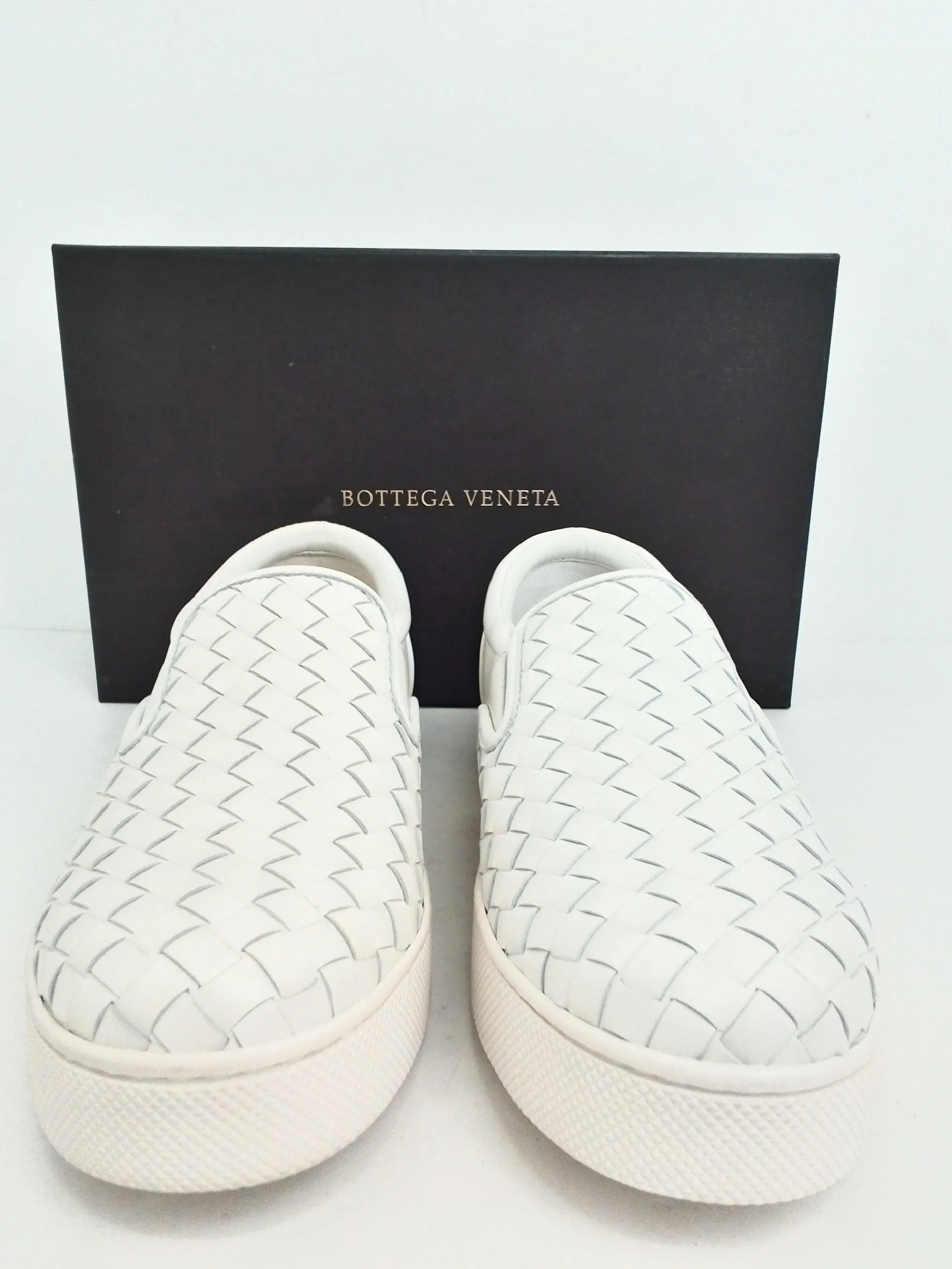 Bottega Veneta Women's White Leather Sneaker Size 38