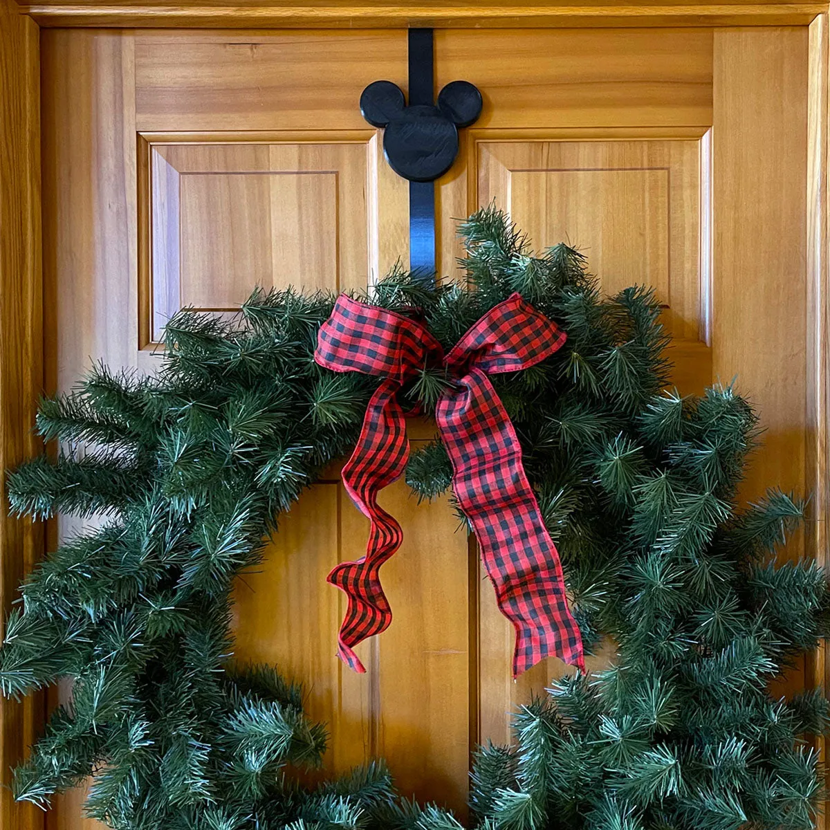 Door Wreath Hanger with Interchangeable Icon Accent