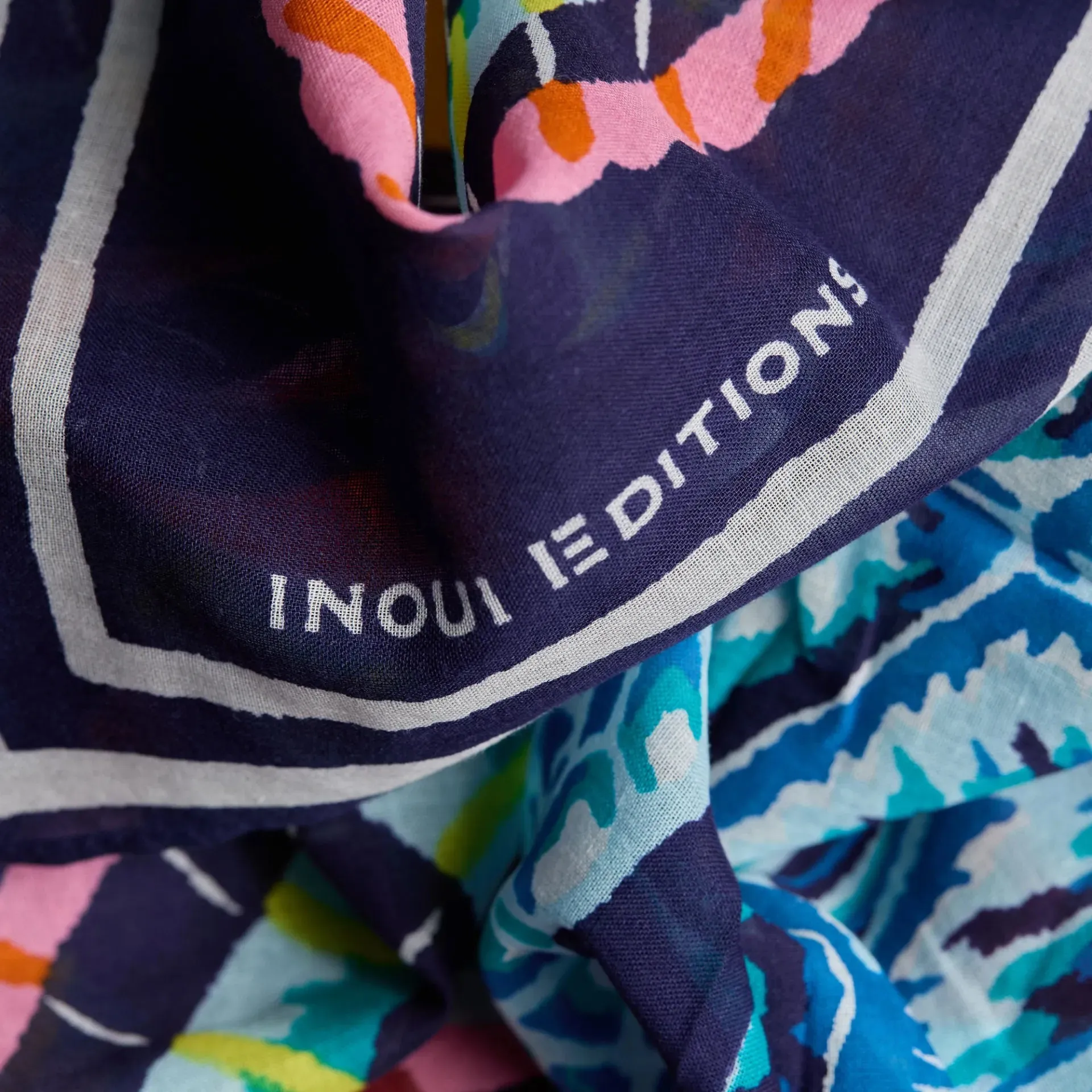 INOUI EDITIONS - GALAPAGOS COTTON SCARF