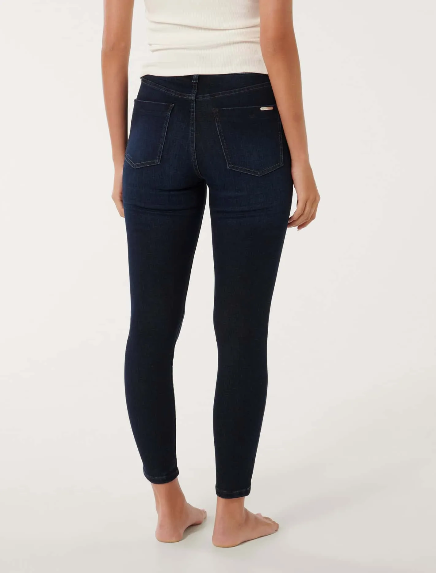 Nala Mid-Rise Skinny Jeans