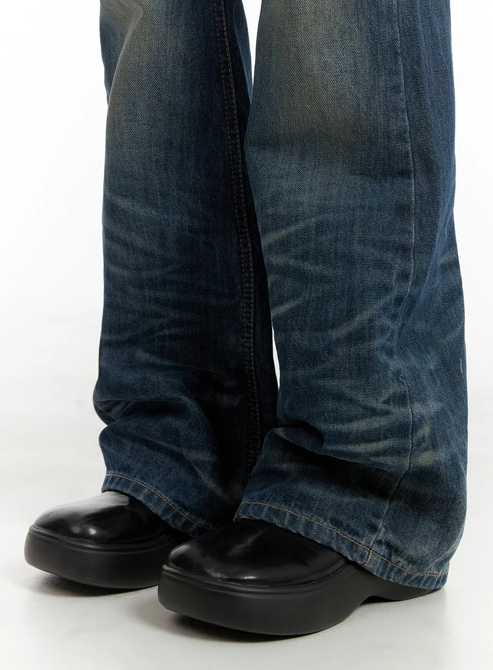 Slim Washed Bootcut Jeans CM426