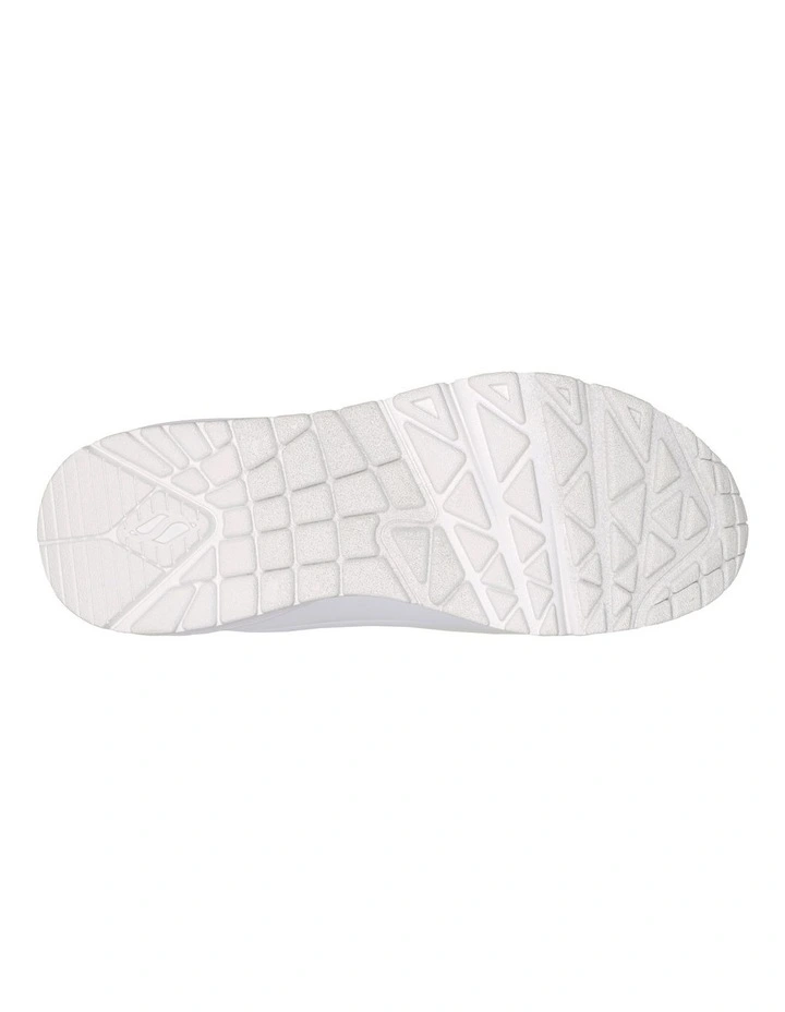 Uno Stand On Air Sneaker in White