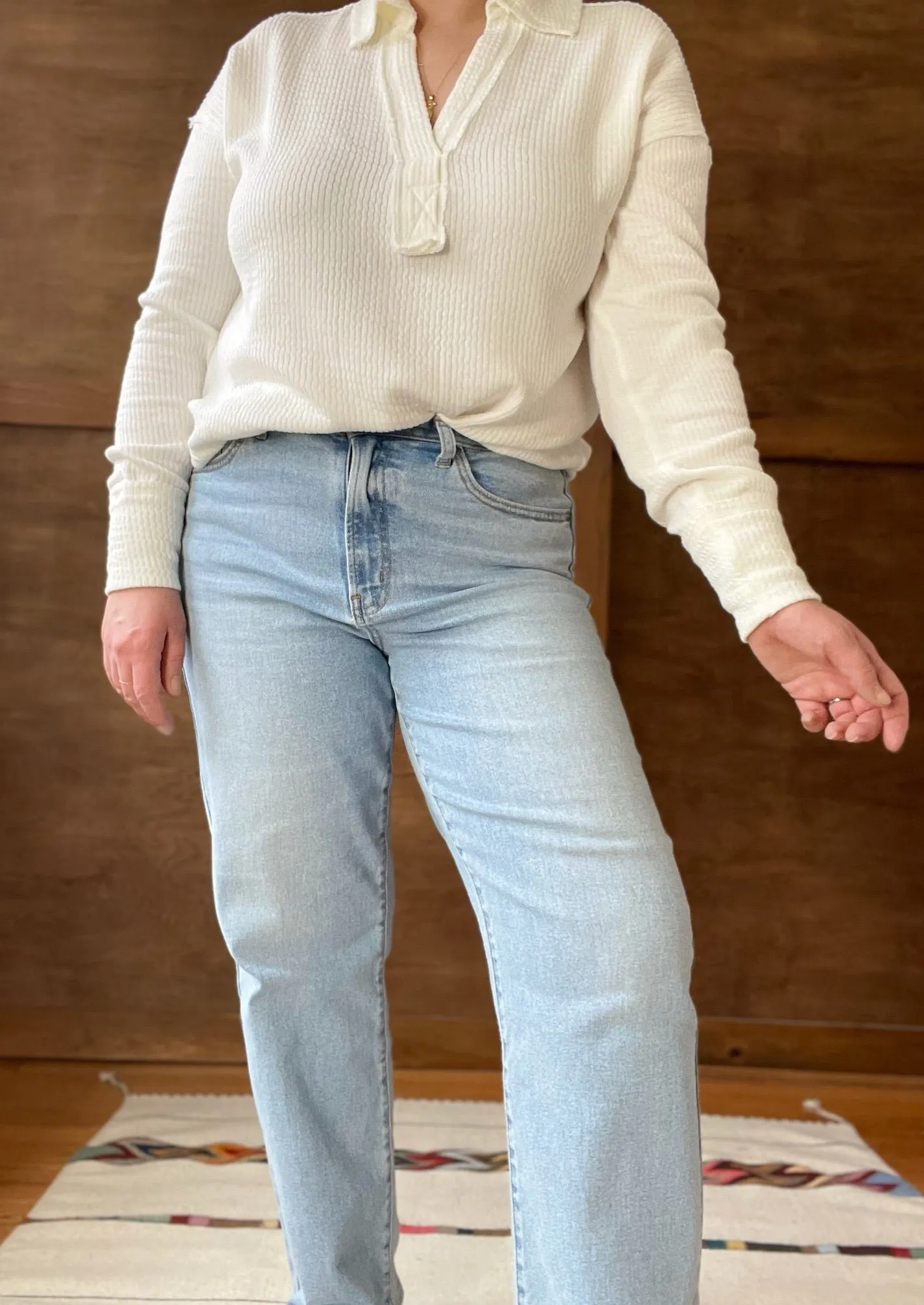 Vintage Straight Leg Jeans in Light Wash